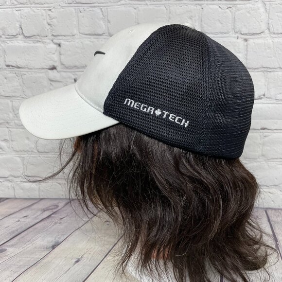 Nike Golf Hat Cap Mesh Stretch Fit Size M/L White Black Embroidered Swoosh - Picture 2 of 8